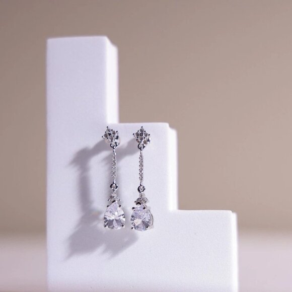 Sparkling Silver Island Diamond Earrings in 925 Sterling Silver - Picture 3 of 3